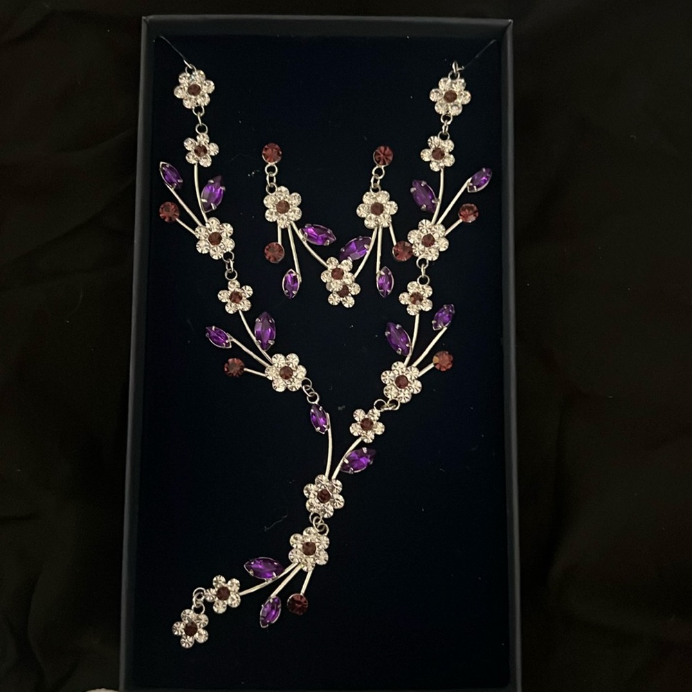 Danbury Mint purple luxury necklace and earring set